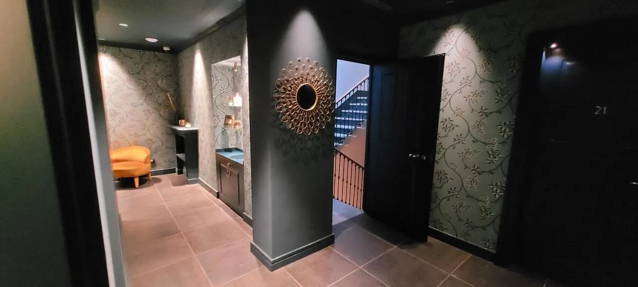 Santarella Guest House Mailand