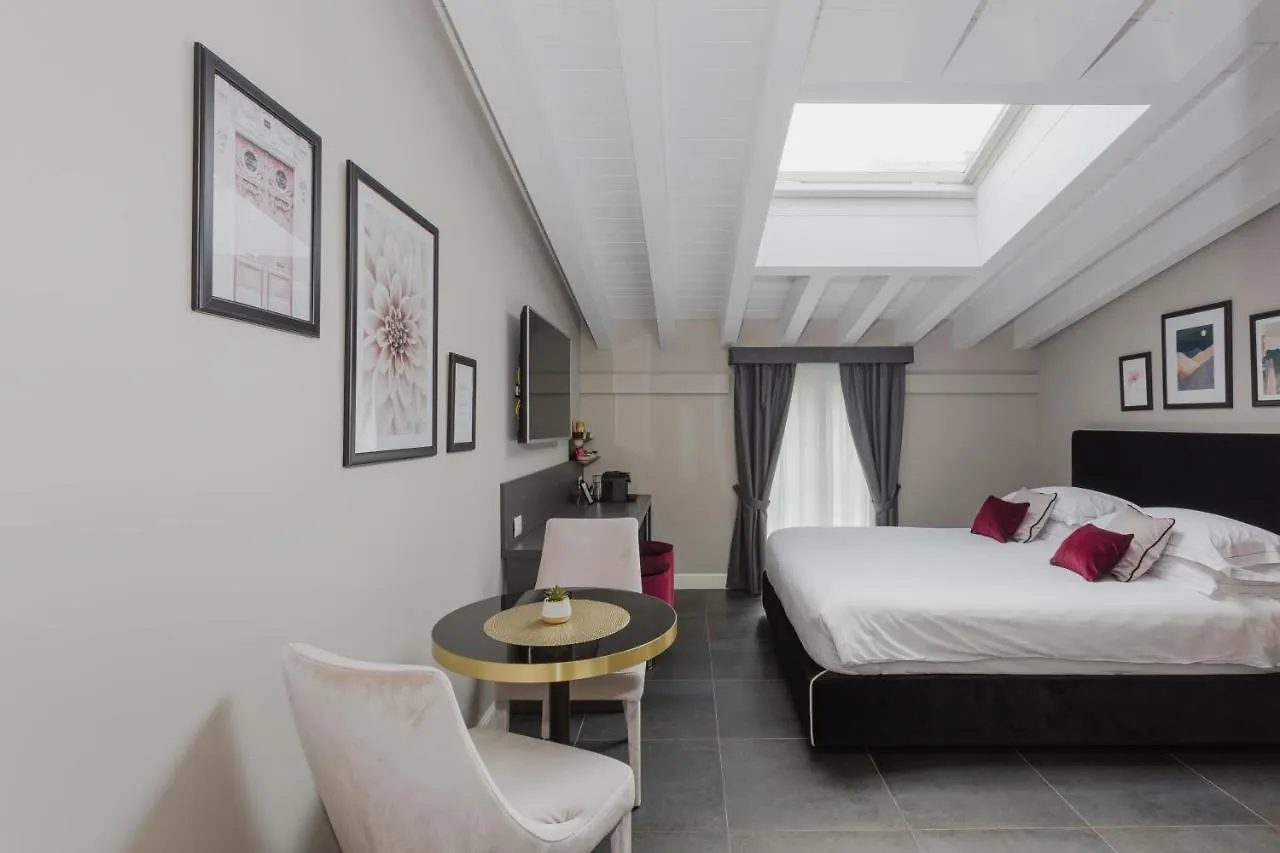 Santarella Guest House Milão